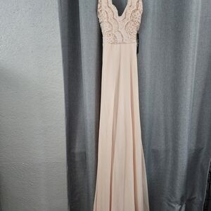 Lulu's Lace V-Neck Maxi Dress in Cream